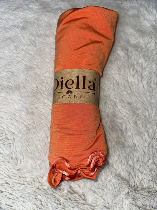 Élevez Votre Style avec Nos Hijabs en Jersey Premium Orange Inde