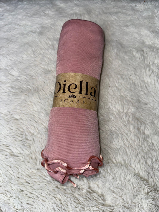 Élevez Votre Style avec Nos Hijabs en Jersey Premium Frisé Rose